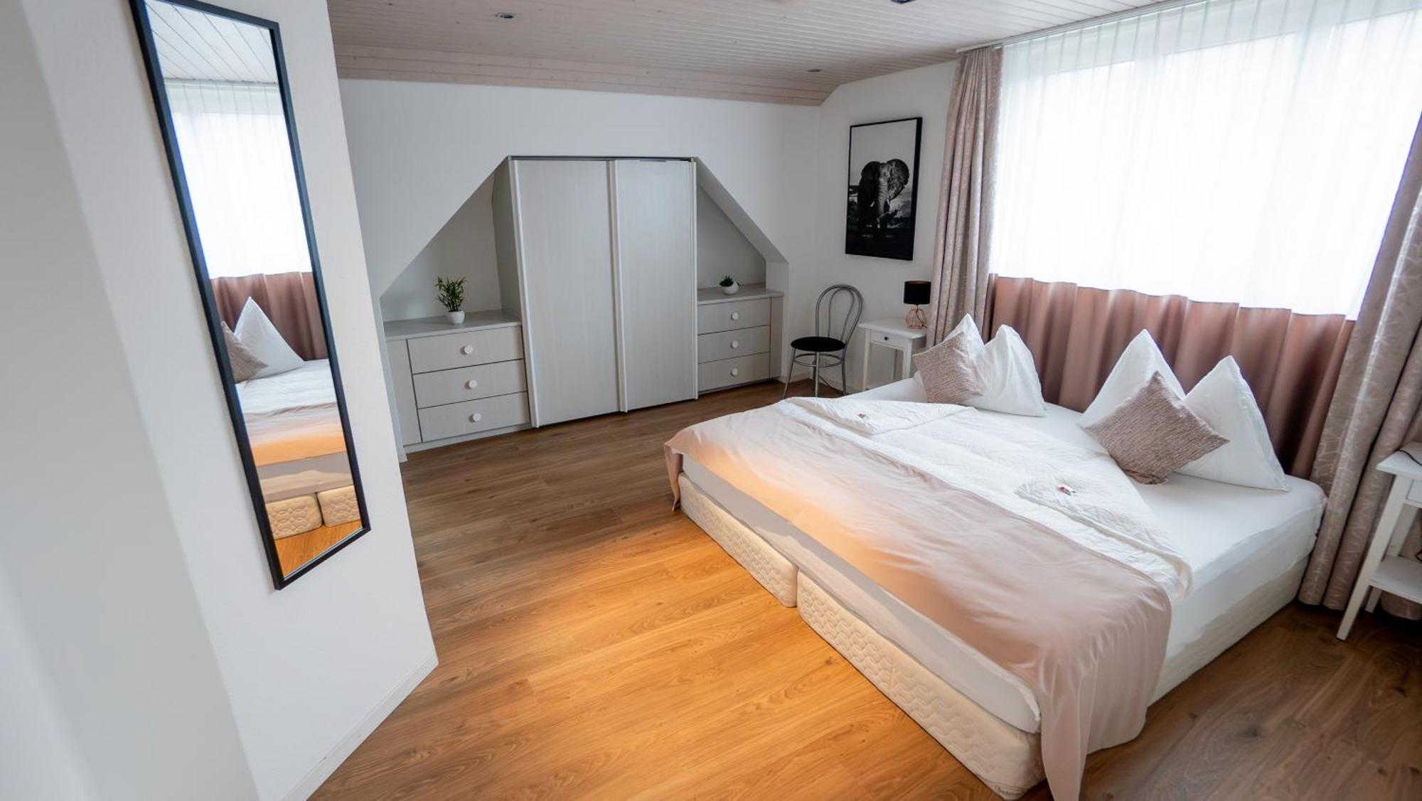 Hotel & Restaurant Roessli ชตานส์ชตัดท์ ภายนอก รูปภาพ