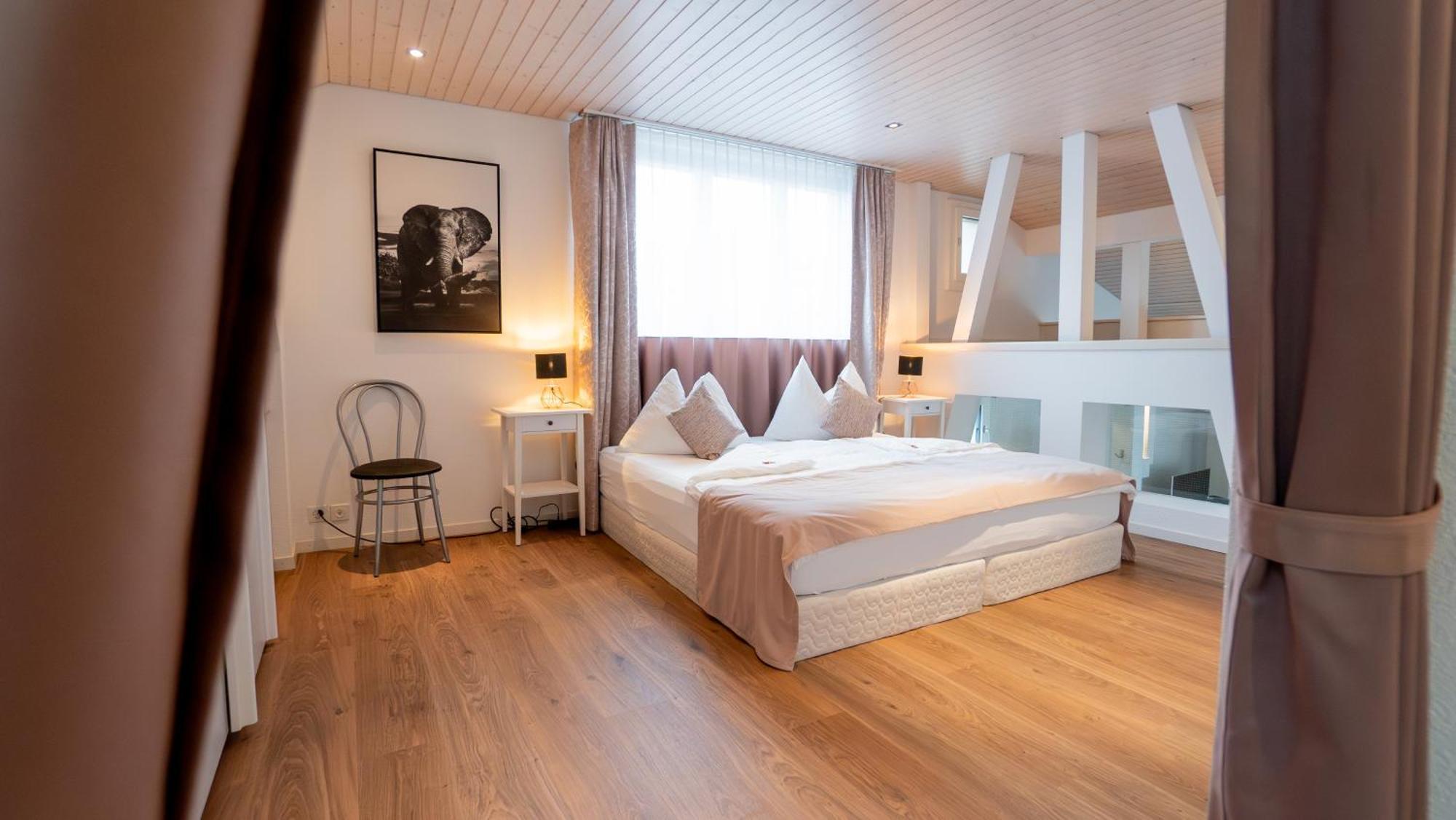 Hotel & Restaurant Roessli ชตานส์ชตัดท์ ภายนอก รูปภาพ