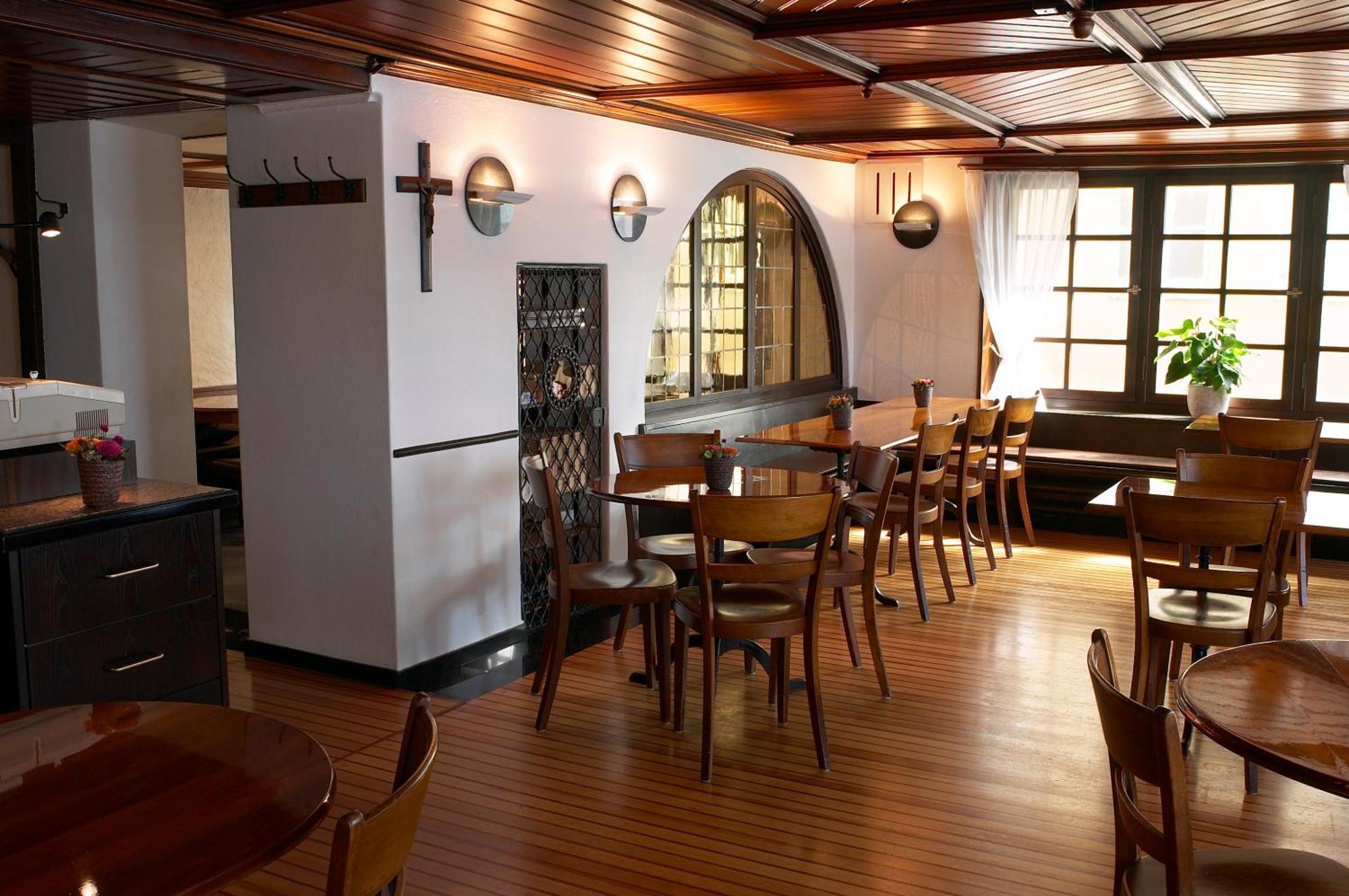 Hotel & Restaurant Roessli ชตานส์ชตัดท์ ภายนอก รูปภาพ